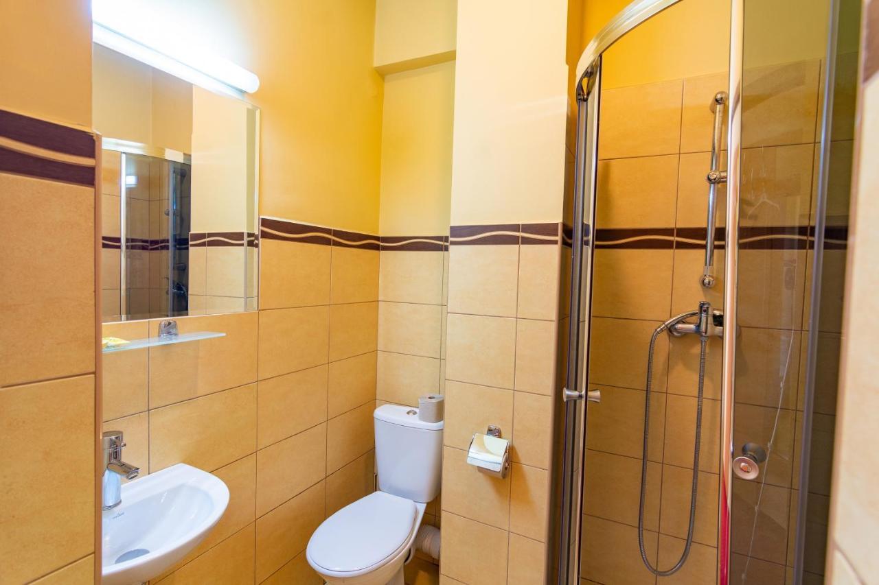 Dom Sportowca Blonie - Mosir Hotel Sanok Exterior photo
