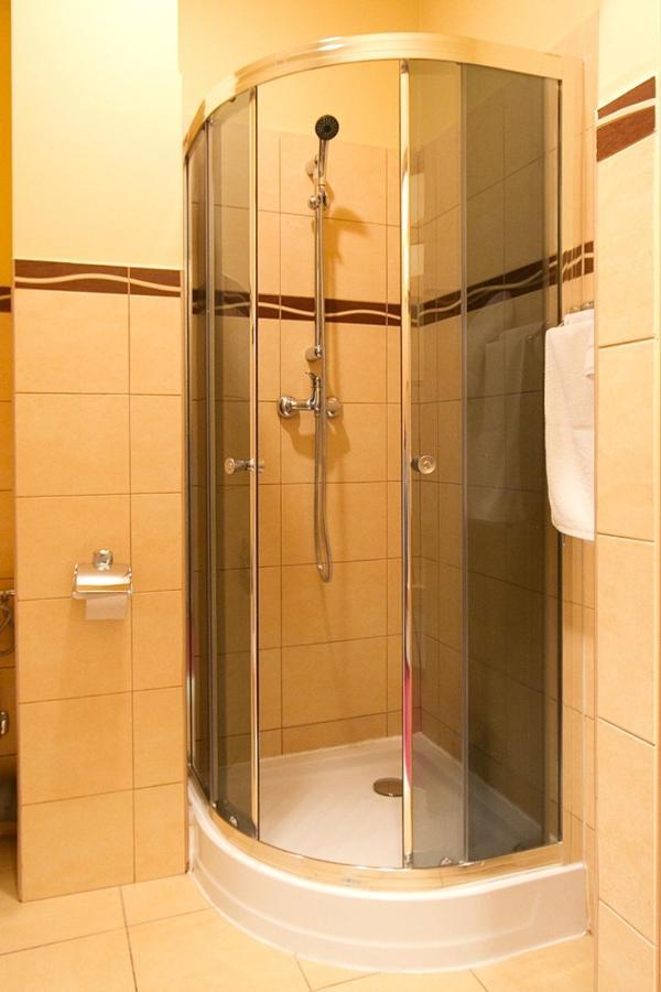 Dom Sportowca Blonie - Mosir Hotel Sanok Exterior photo