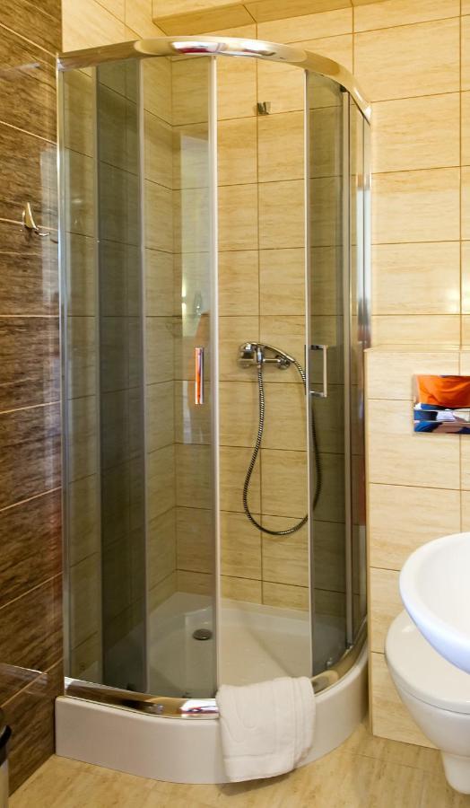 Dom Sportowca Blonie - Mosir Hotel Sanok Exterior photo